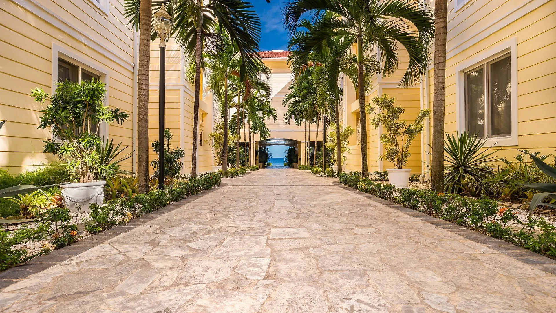 Hotel Hispaniola 3 Bedroom Condo Sosua